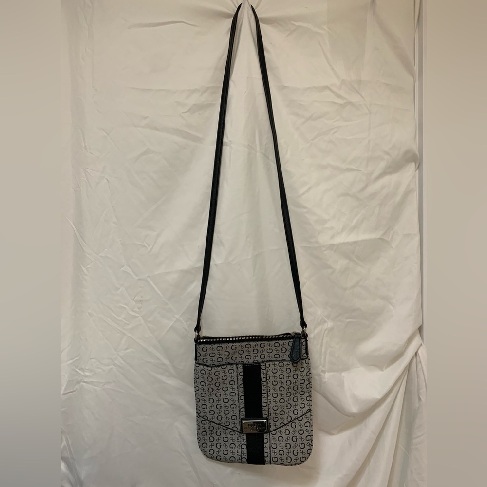 Guess Black and Gray Patterned Crossbody Bag